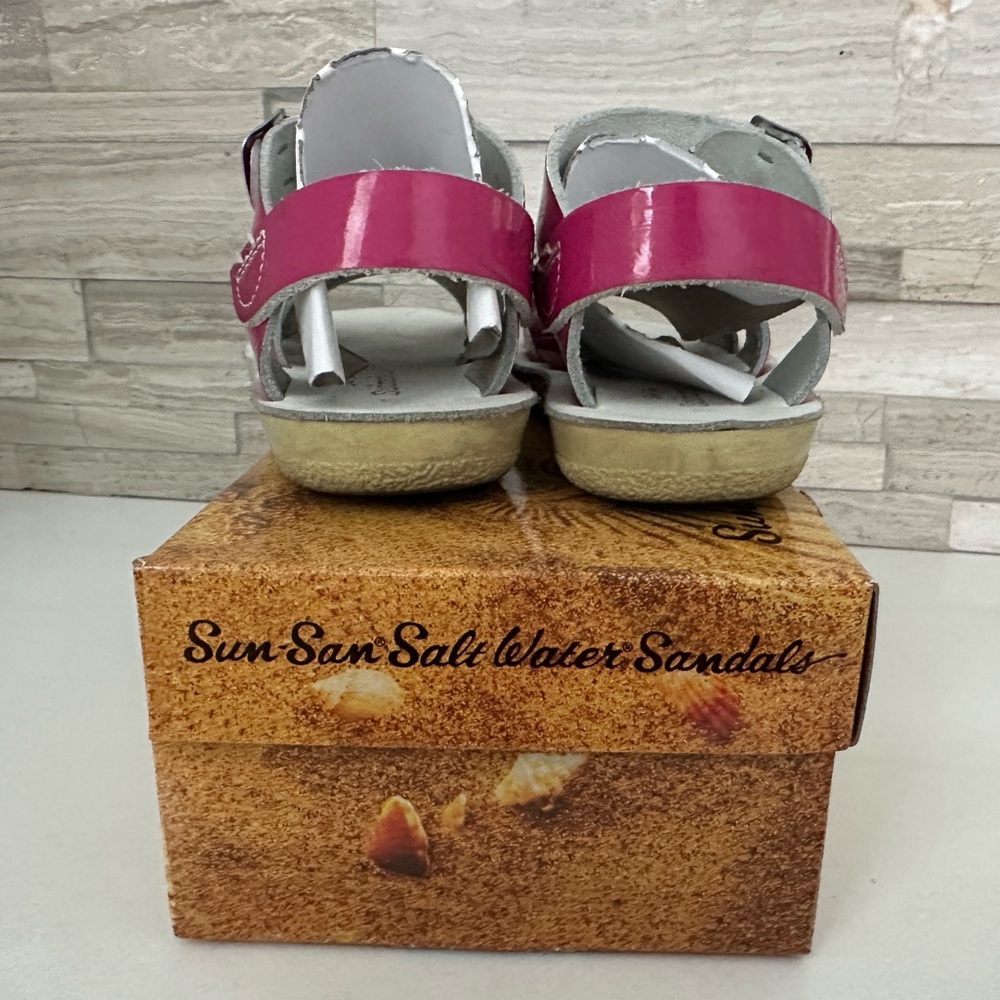 Salt Water Swimmer Sandals in Fuchsia, size 11 - Picture 3 of 7